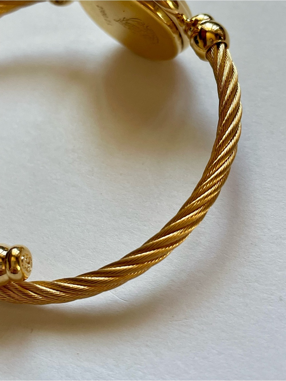 Gucci Gold-Tone Bangle Watch with Black Dial - Picture 12 of 17